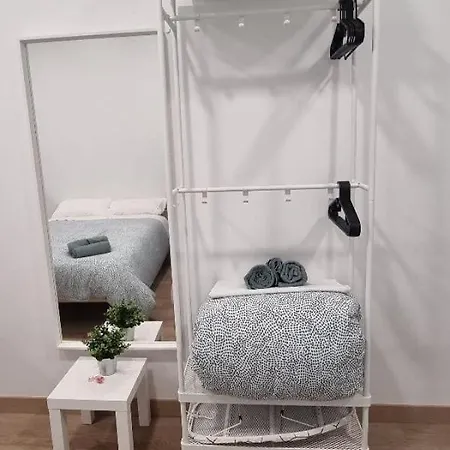 Estudio Familiar Con Jacuzzi Doble * Sevilla